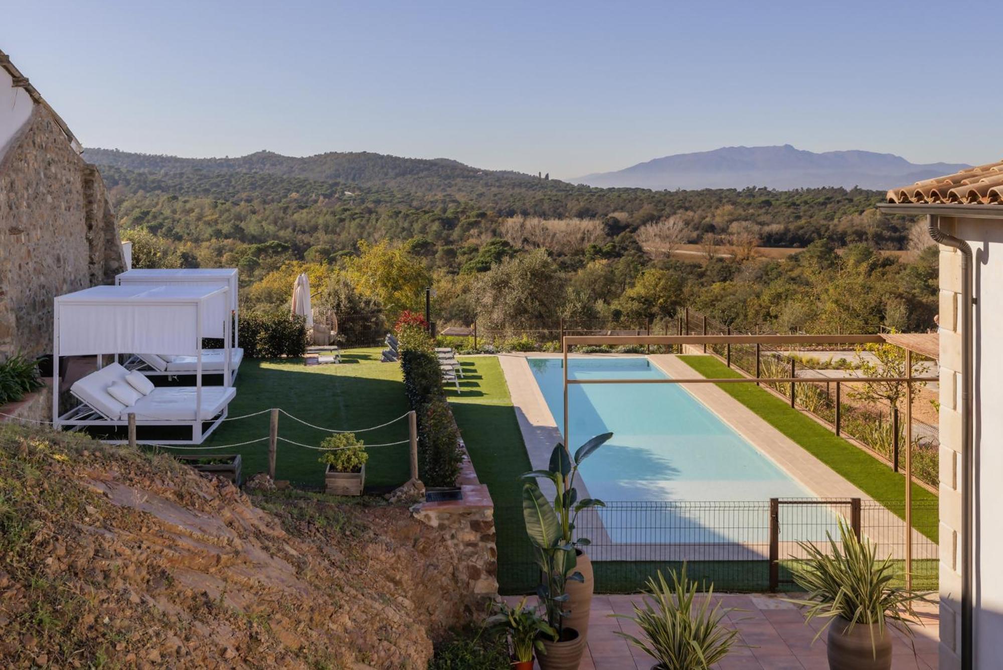 Can Bufi Espectacular Casa Con Piscina Interior Llagostera Exterior photo